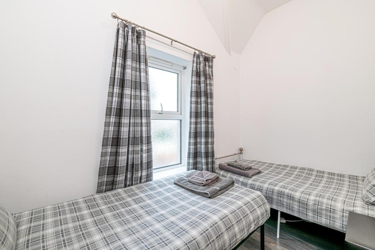 Two Bedroom Holiday Apartment Colwyn Bay Kültér fotó
