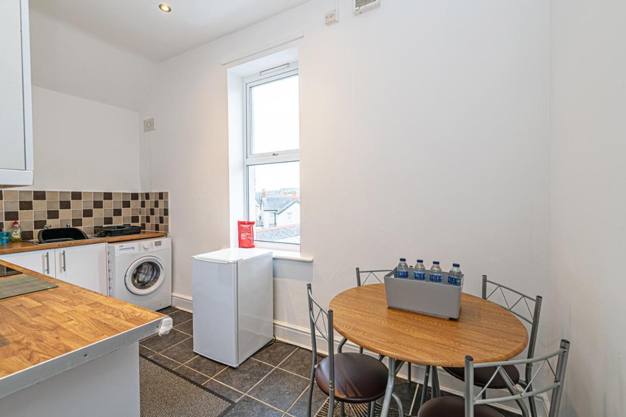 Two Bedroom Holiday Apartment Colwyn Bay Kültér fotó